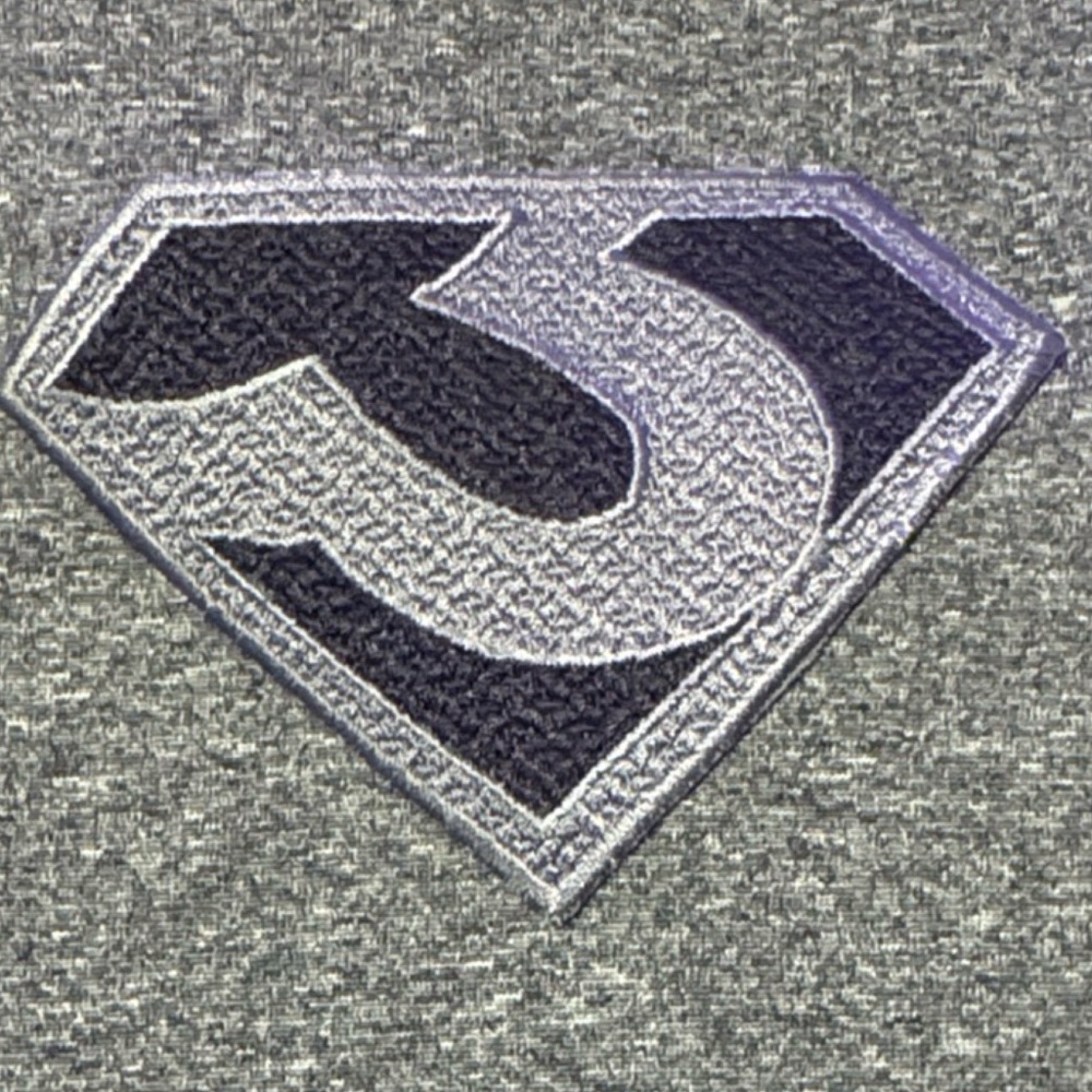 Gray General Zod Insignia T-Shirt Size XL - Picture 9 of 9